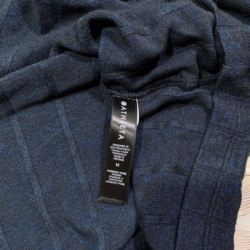 Athleta Blue Harmony Pose Cropped Hoodie Lightweight Pullover Size M Medium Blue - Picture 5 of 11